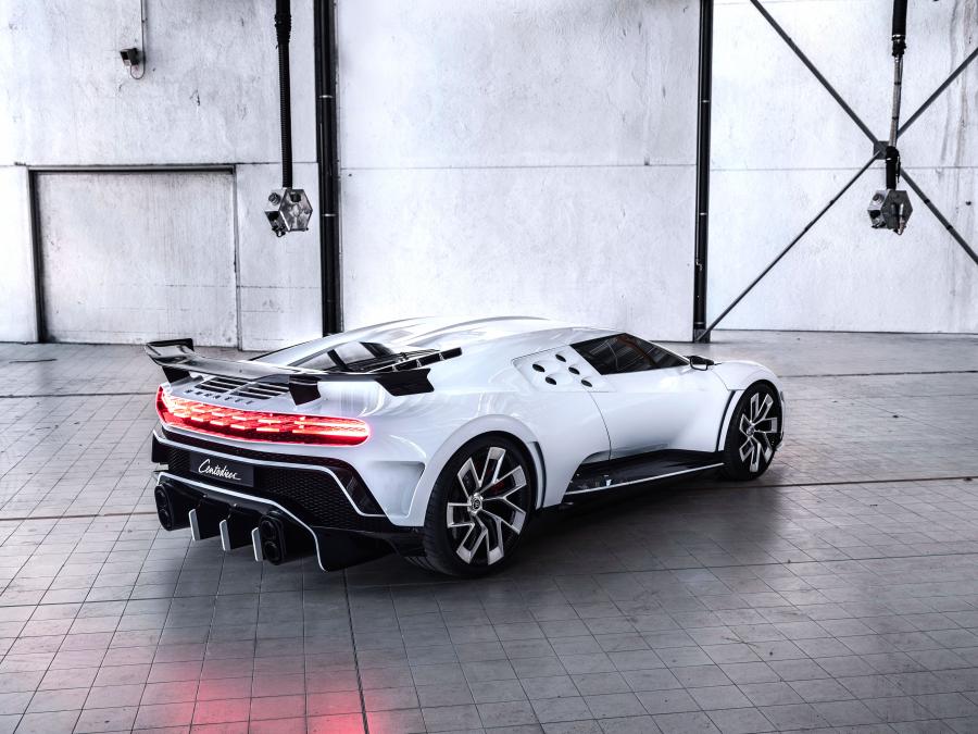  Bugatti Centodieci 2019 года  (фото 25 из 48)